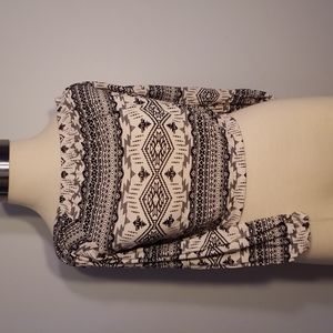 H&M S Black Cream Tribal geometric print Top crop